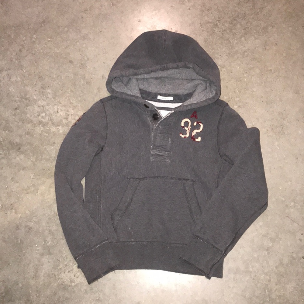 Gray Abercrombie Sweatshirt